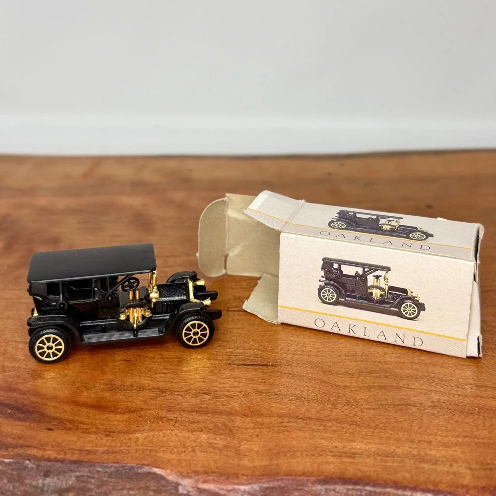 Vintage Reader Digest Diecast Miniature Cars 9 pc Set Packard Buick Ford Model T